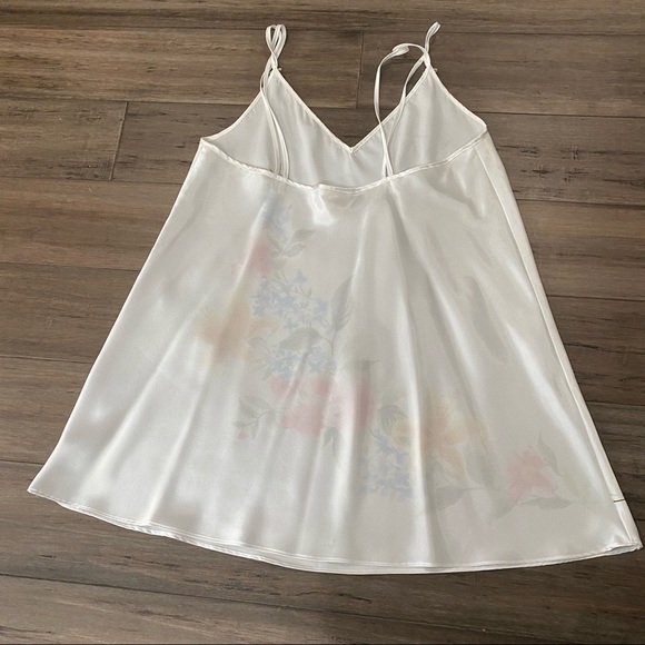 L.A. Intimates satin white floral night gown and robe chemise‎ USA made slip - Picture 8 of 14